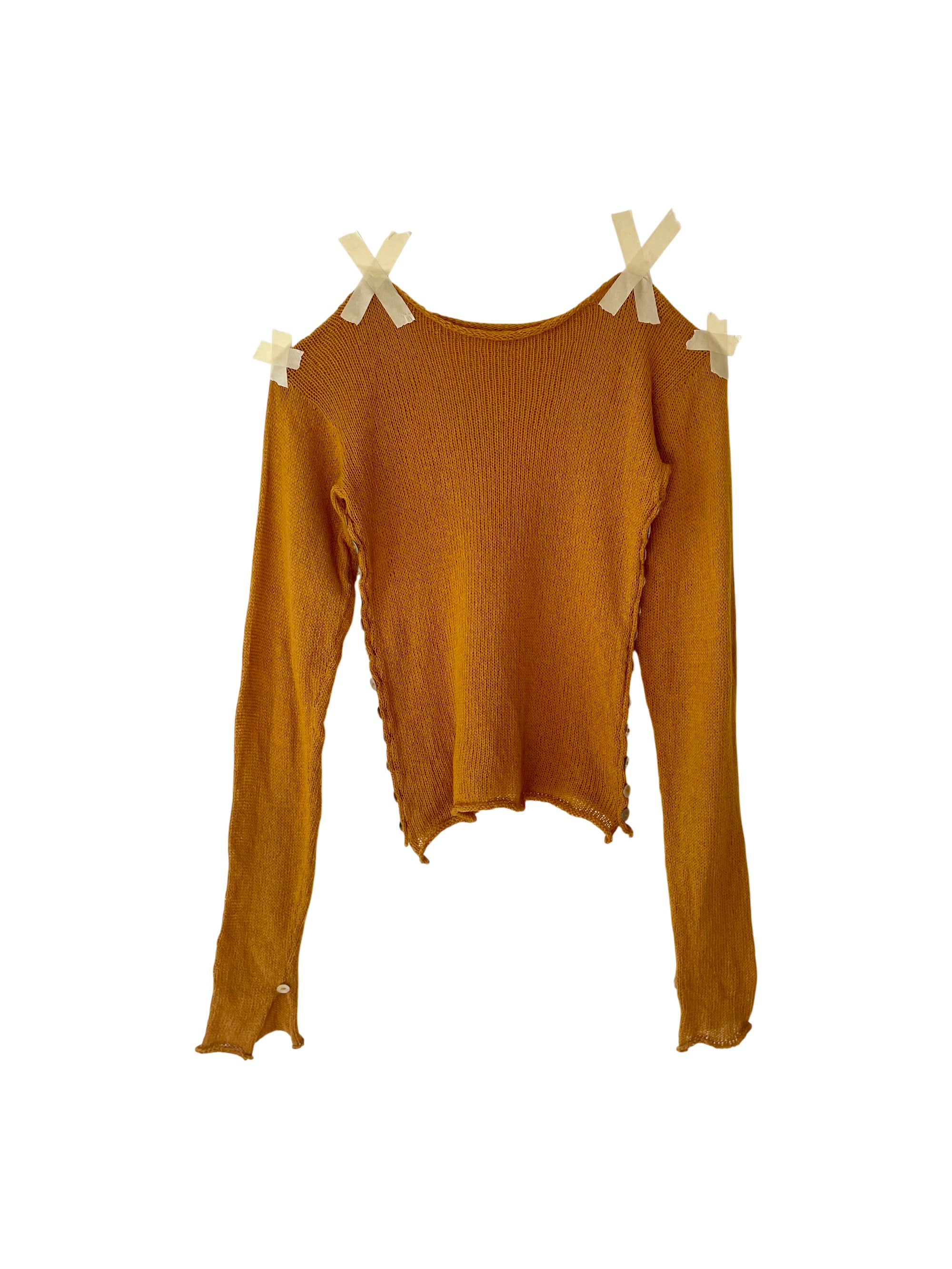 SIDE BUTTON SWEATER
